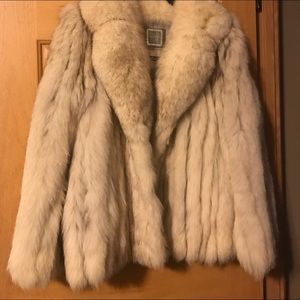 Silver fox jacket size L.. fits 12/14